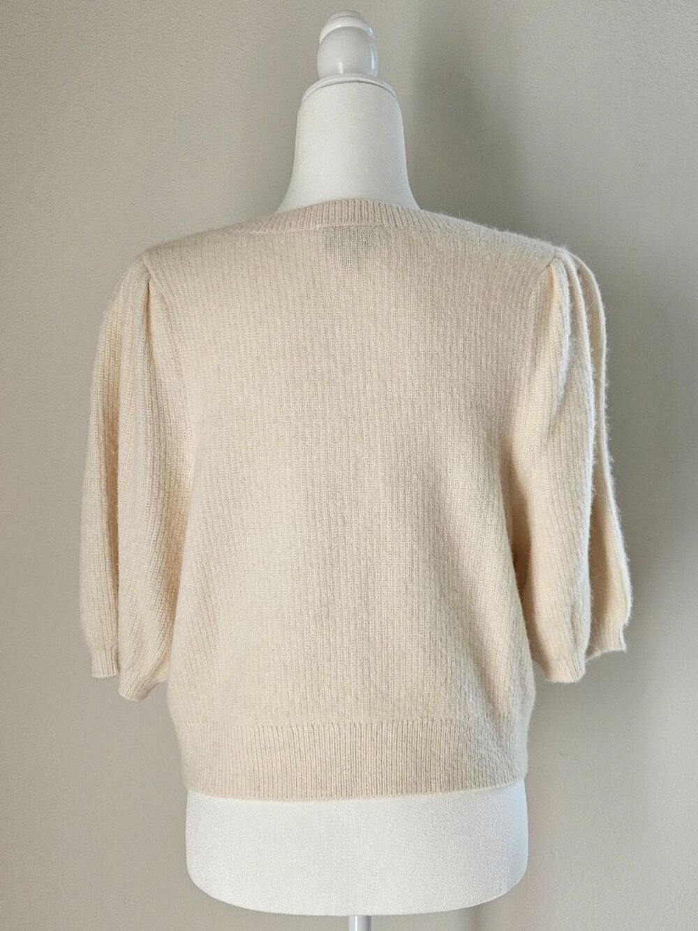 & Other Stories [NWOT] Sweetheart Neck Cardigan w/ Flower Buttons - L - Picture 4 of 16